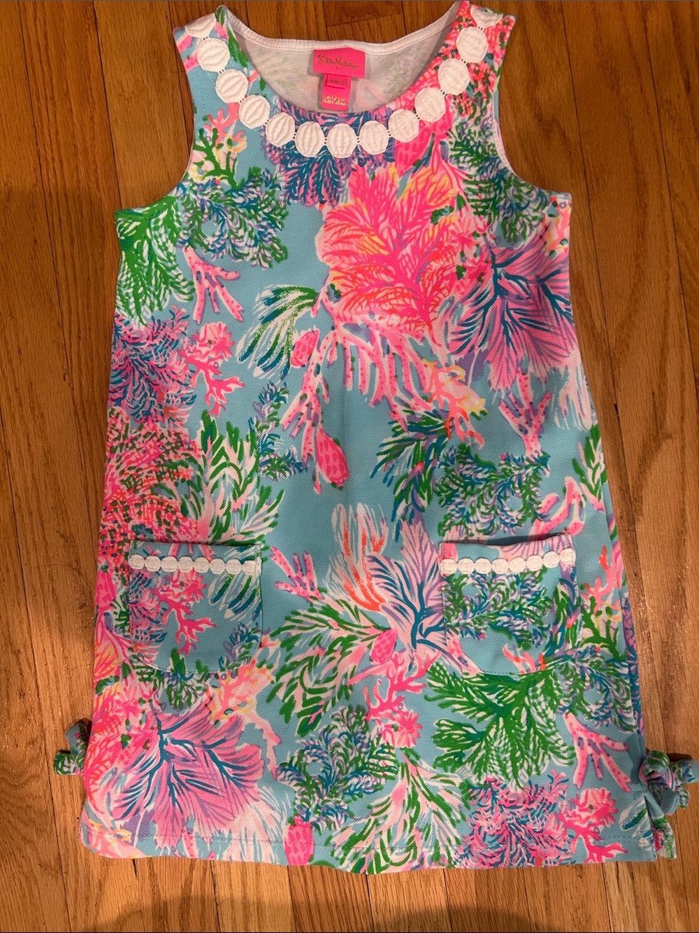 Lilly Pulitzer Girls Aqua Pink Green Tropical Shift Dress. EUC. Size medium 6-7